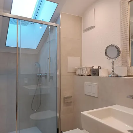 2-raum Alina - Hallenbad & Sauna * Фишен
